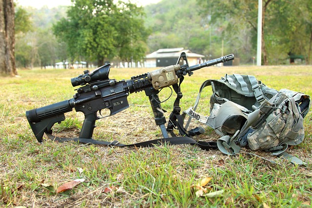 M4ライフルとバイポッドの画像