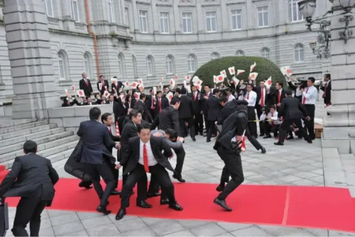 VIP警護訓練画像