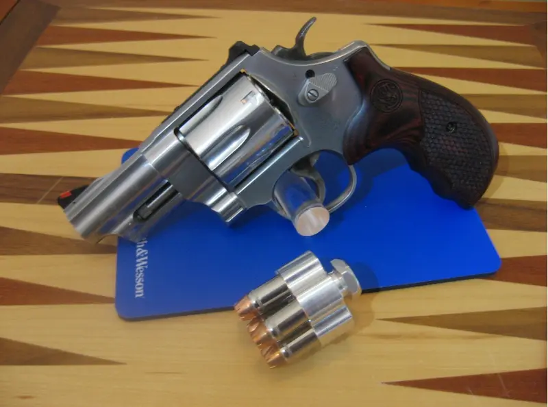 S&W M629-6リボルバー画像
