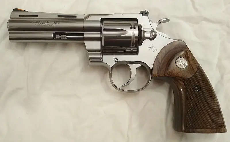 コルトパイソン画像